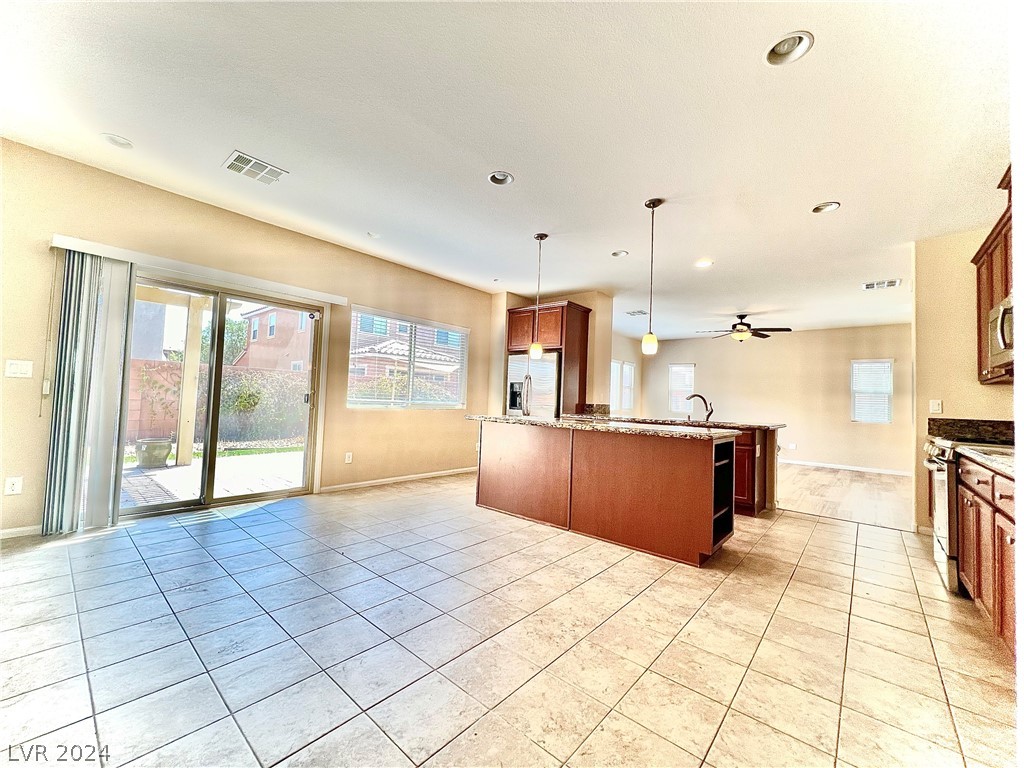 1405 Sandstone View Way