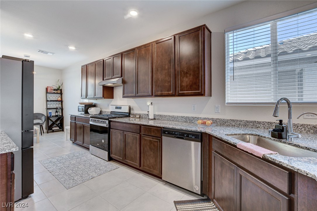 5960 Bruselas Street