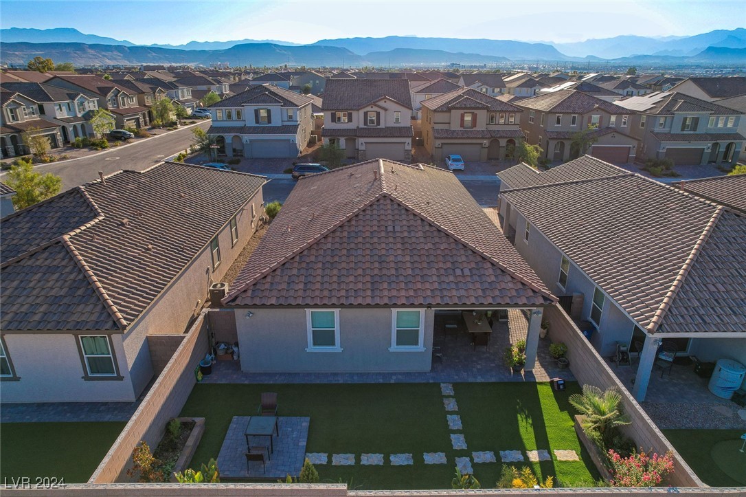 5960 Bruselas Street