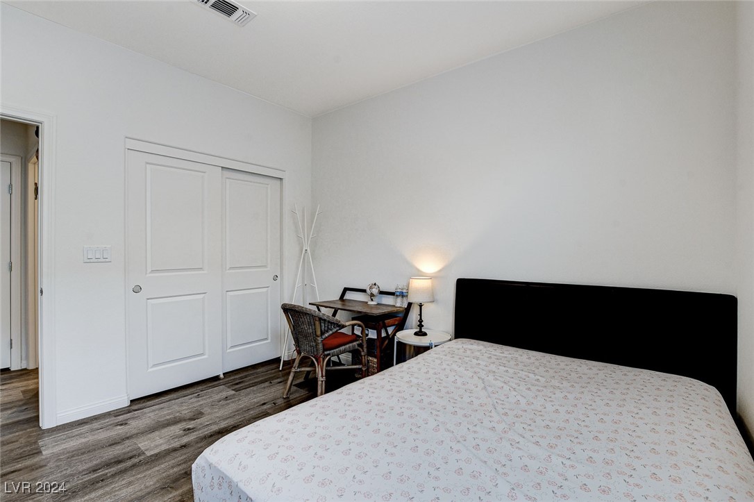 5960 Bruselas Street