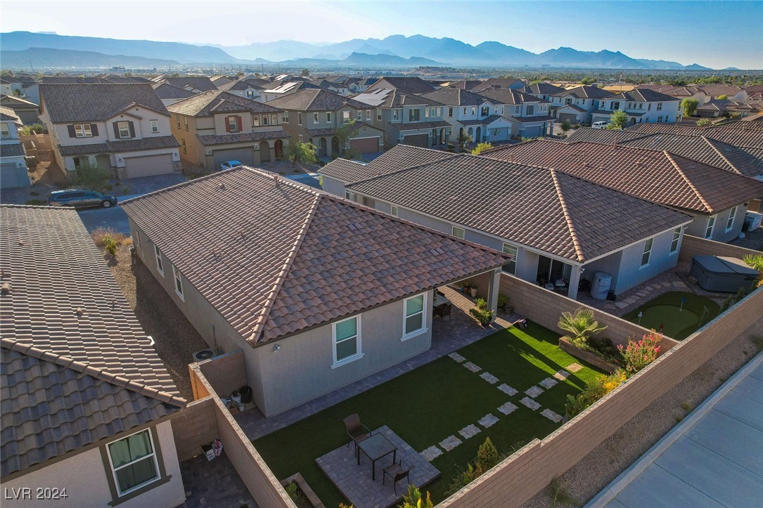 5960 Bruselas Street