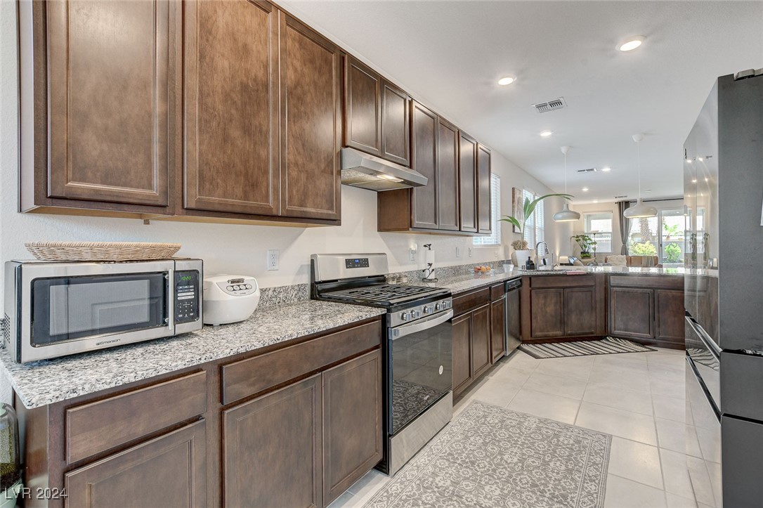 5960 Bruselas Street