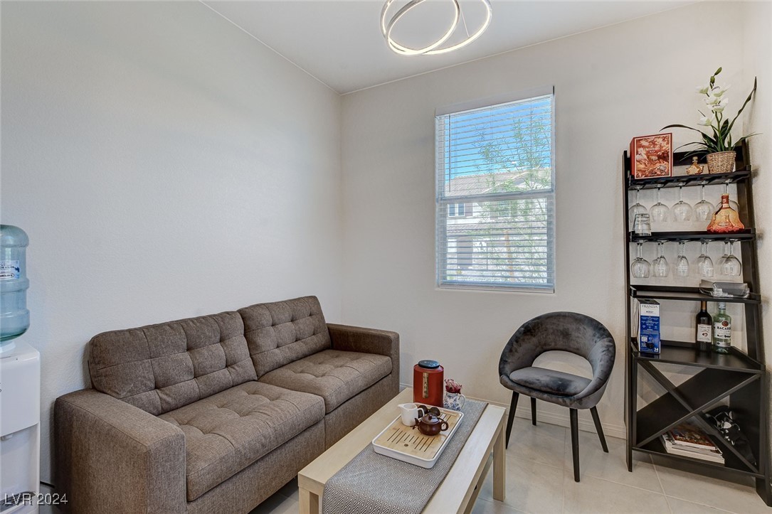 5960 Bruselas Street