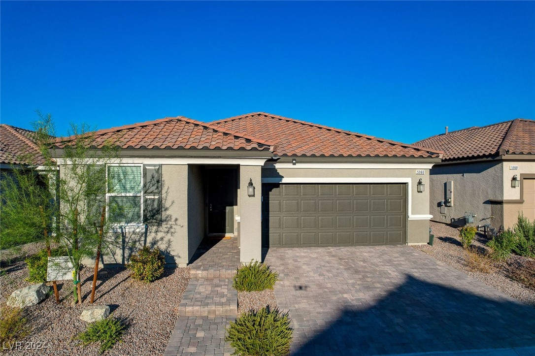 5960 Bruselas Street