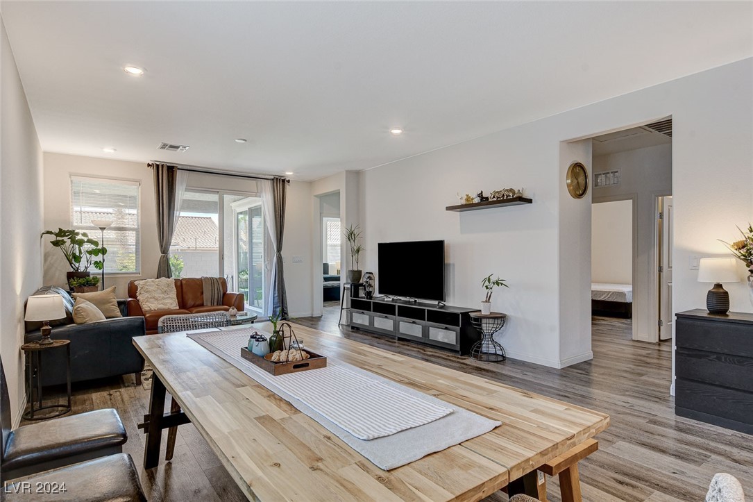 5960 Bruselas Street