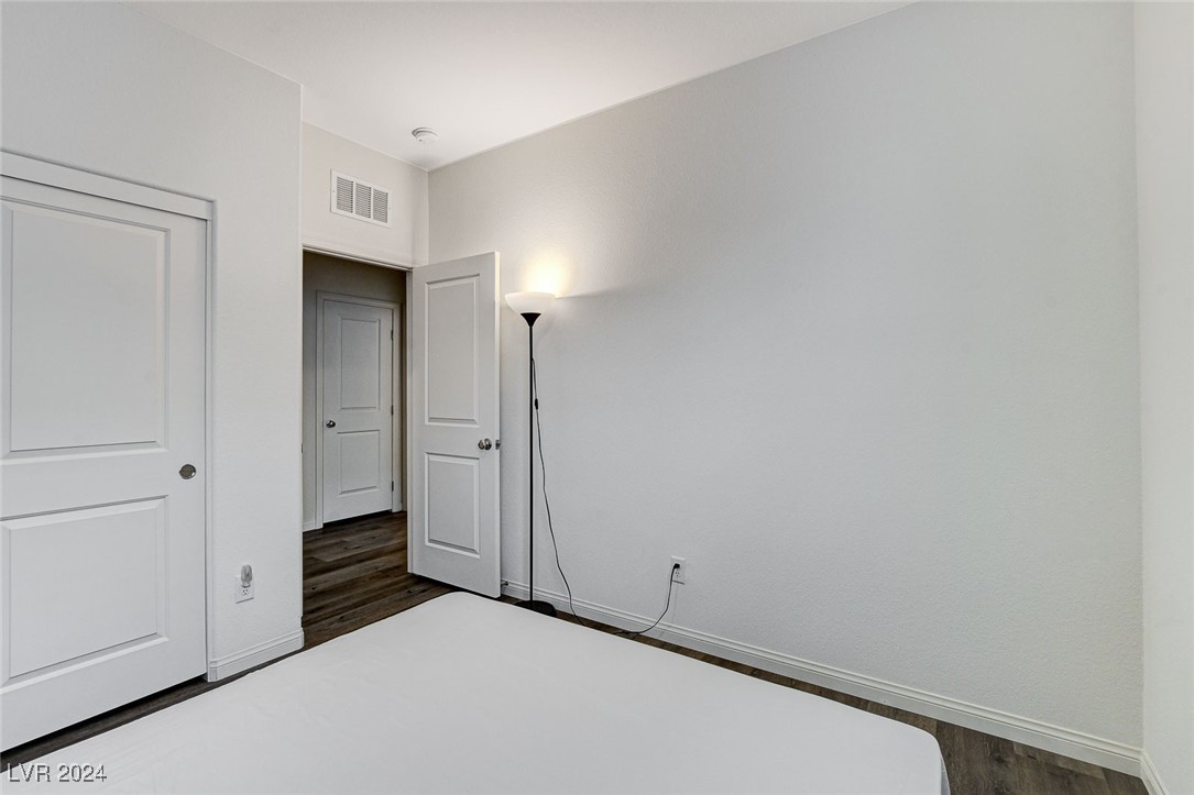 5960 Bruselas Street