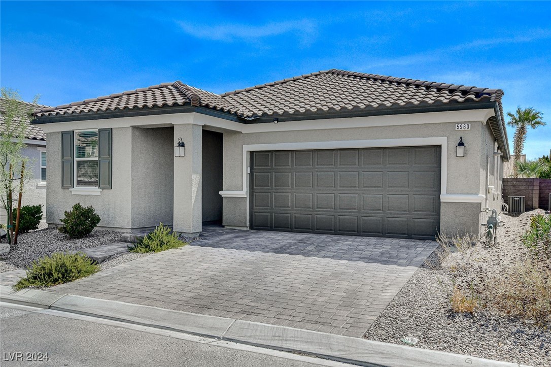 5960 Bruselas Street