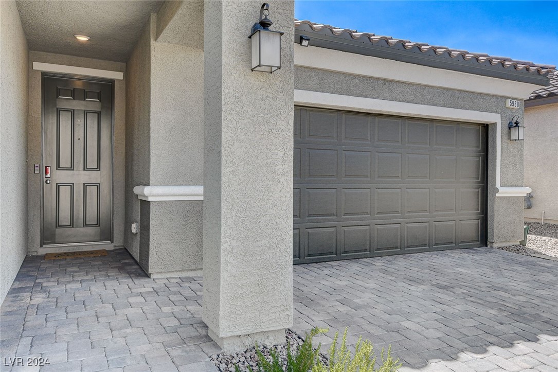 5960 Bruselas Street