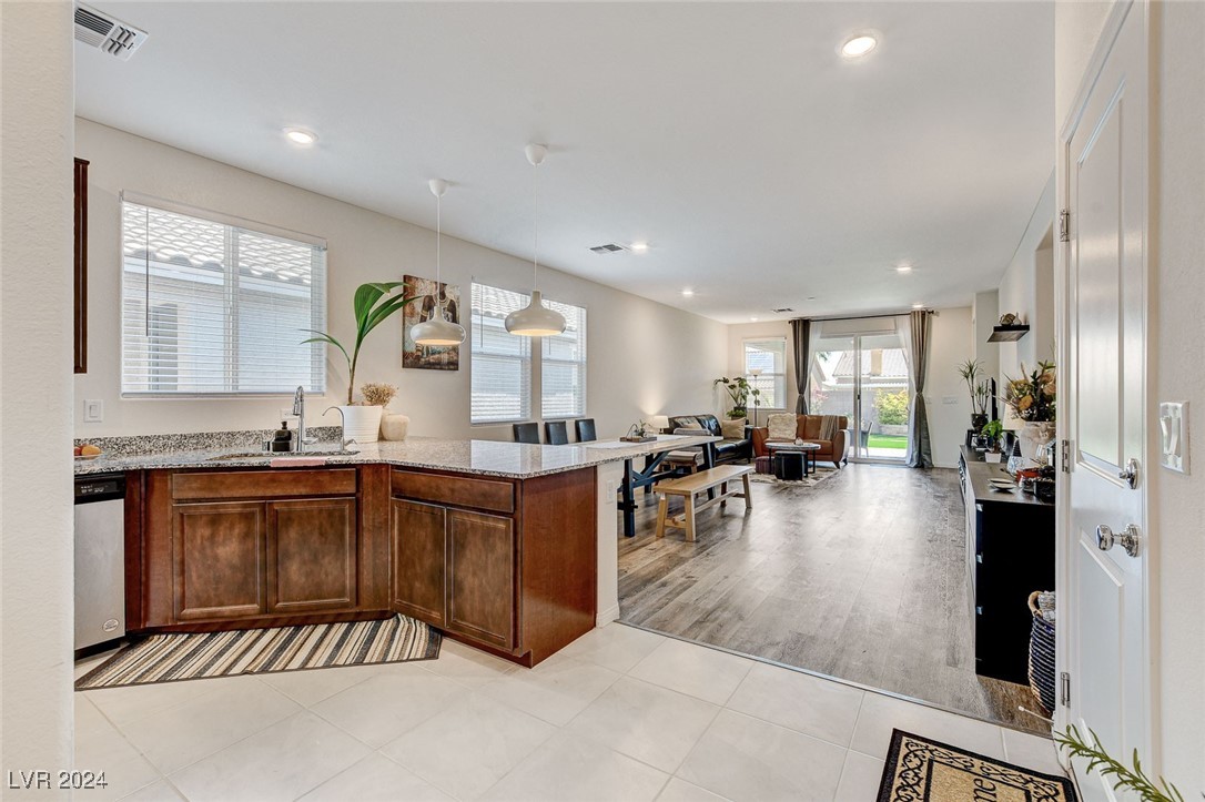 5960 Bruselas Street