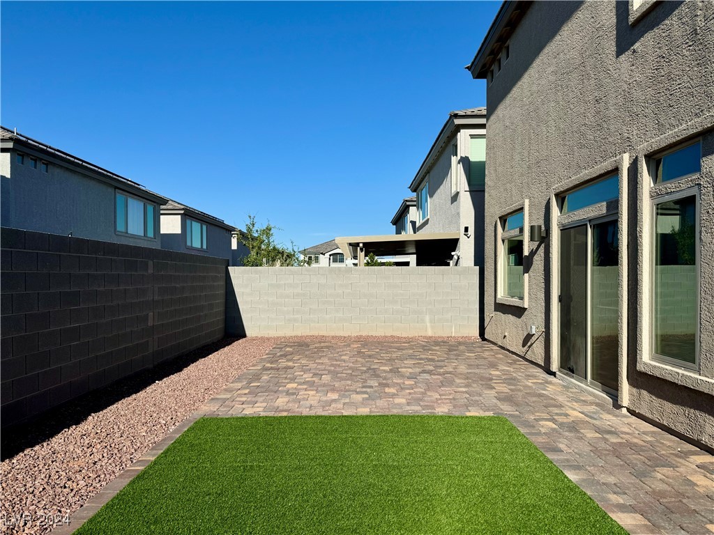 668 Soaring Wings Avenue