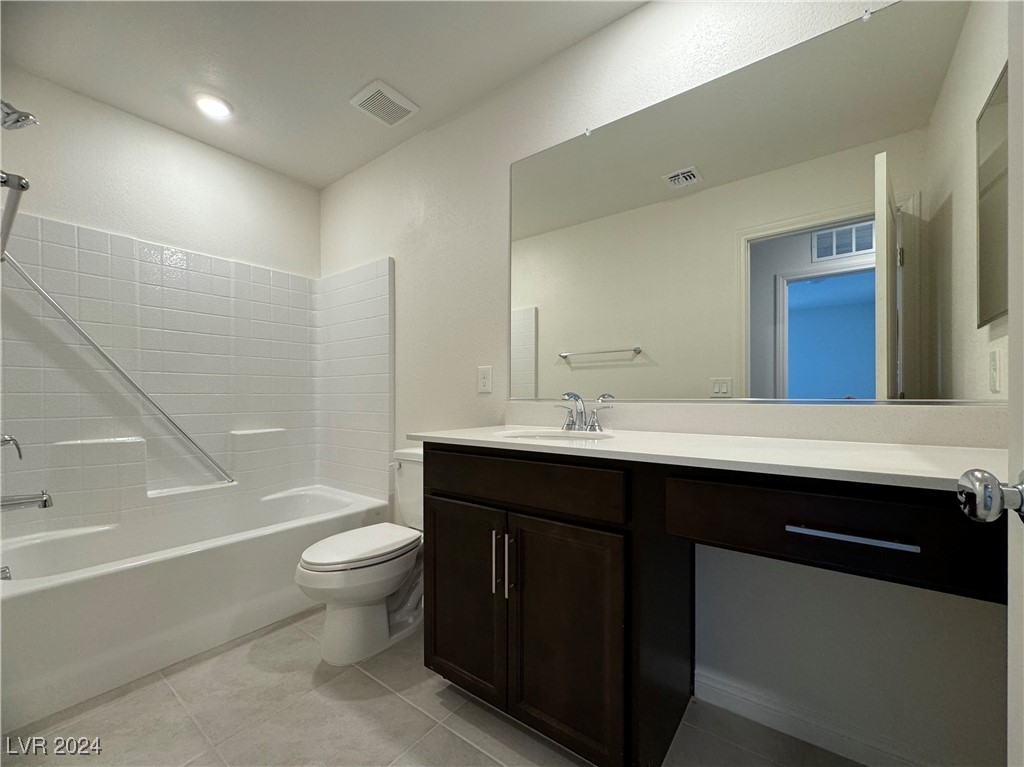 3067 Foxtail Hollow Avenue