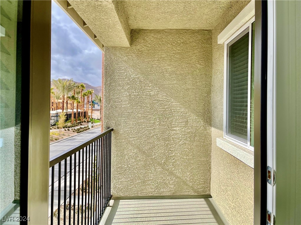 12185 Scarlet Ember Road 4