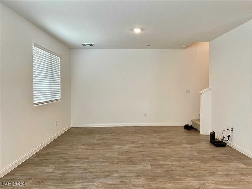 12185 Scarlet Ember Road 4