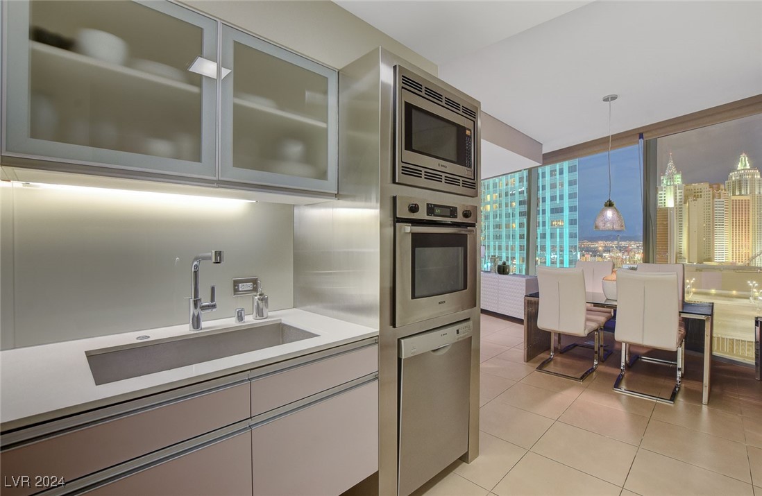 3726 South Las Vegas Boulevard 1207