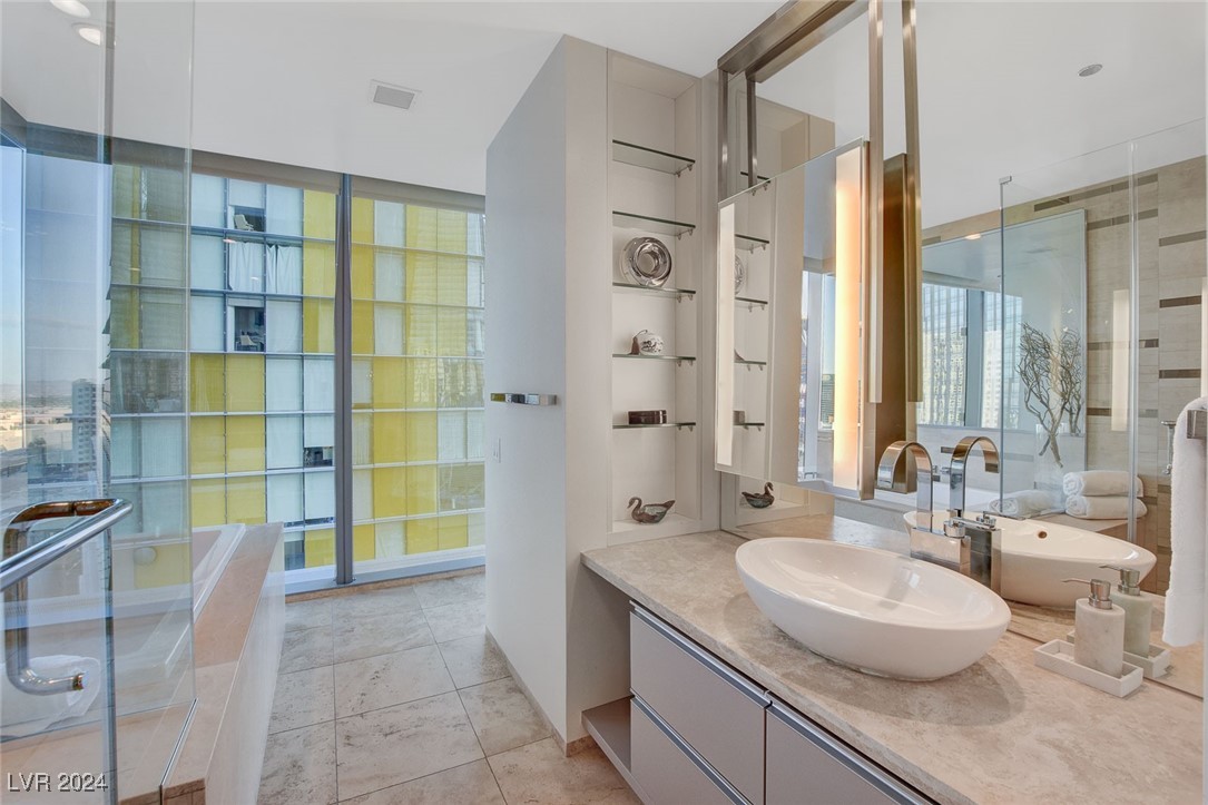 3726 South Las Vegas Boulevard 1207