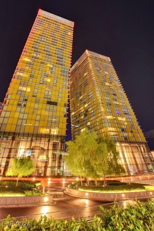 3726 South Las Vegas Boulevard 1207