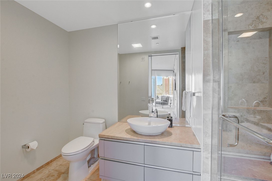 3726 South Las Vegas Boulevard 1207