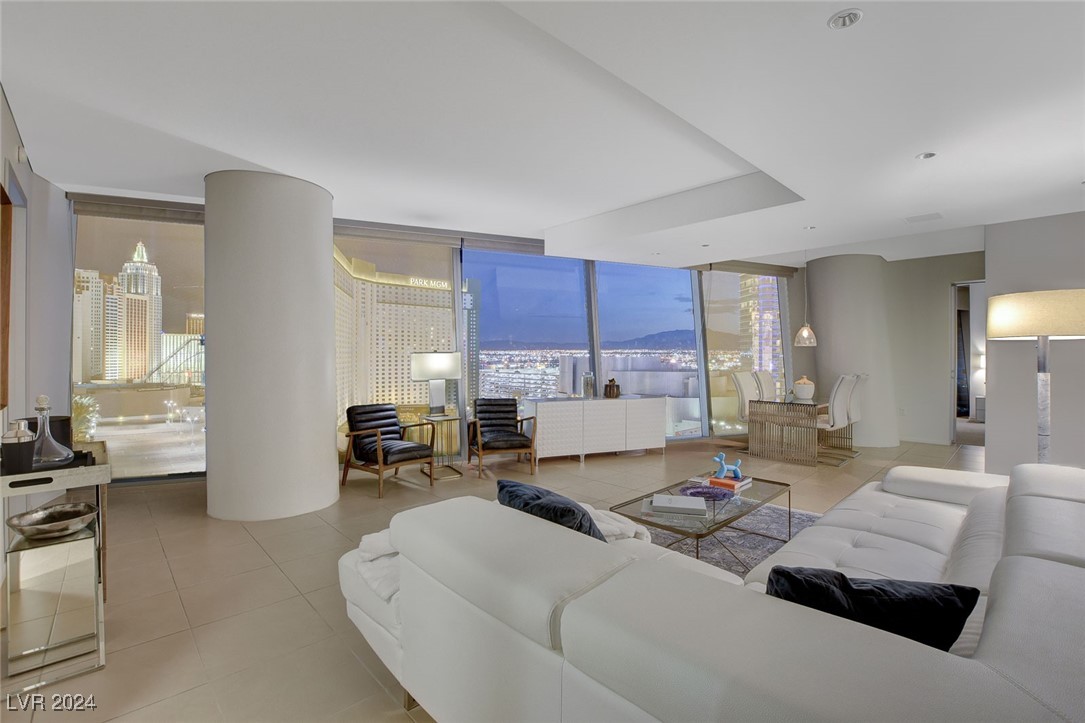 3726 South Las Vegas Boulevard 1207