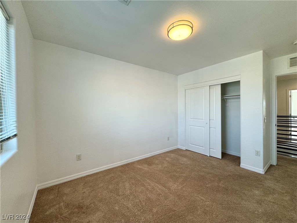 8091 Poppy Leaf Avenue