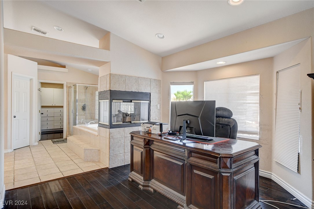 9850 Granite Reef Avenue