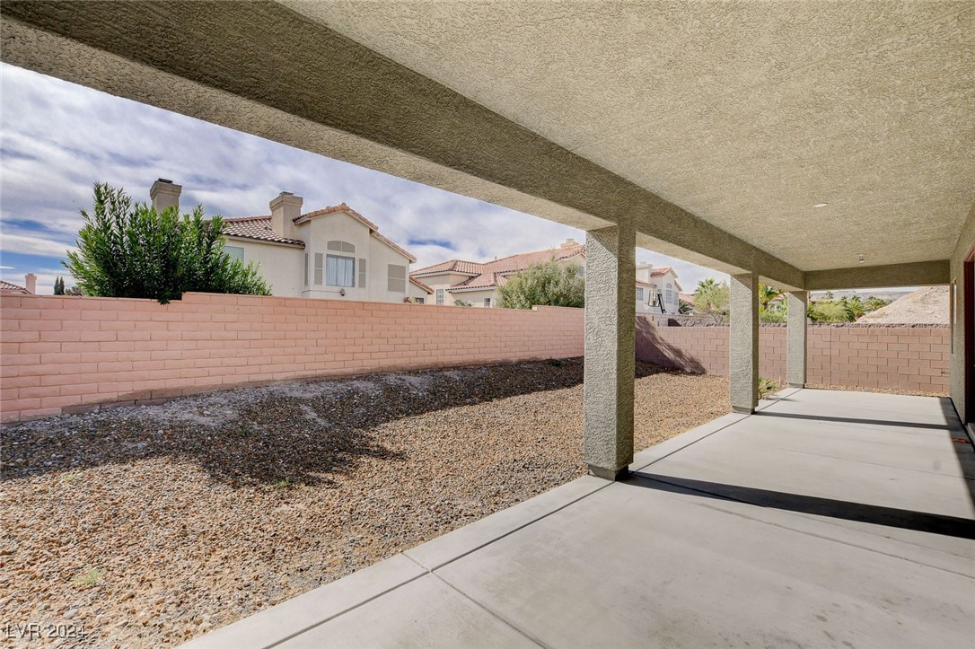 8333 Saddleback Ledge Avenue