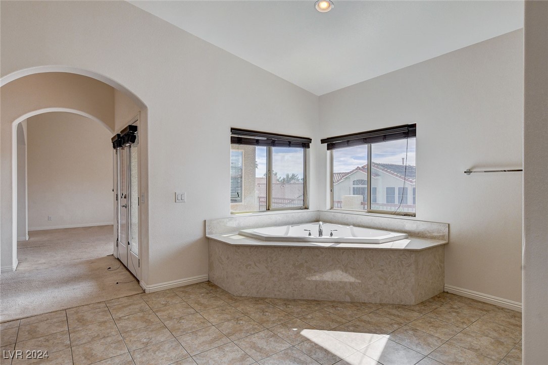 8333 Saddleback Ledge Avenue