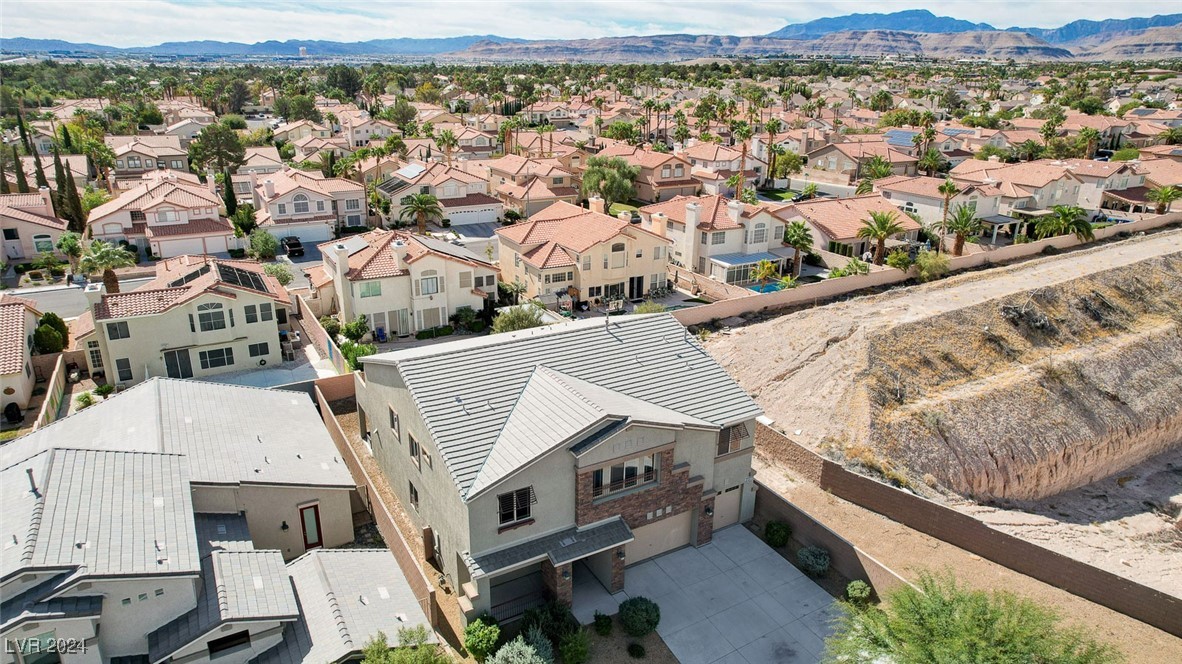 8333 Saddleback Ledge Avenue