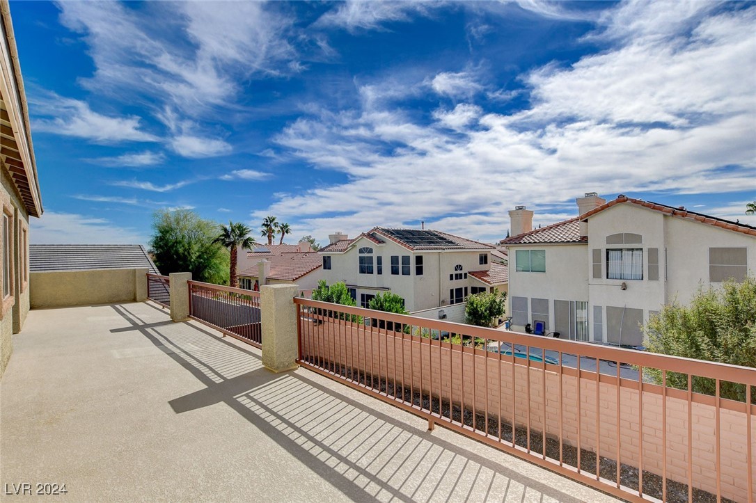 8333 Saddleback Ledge Avenue