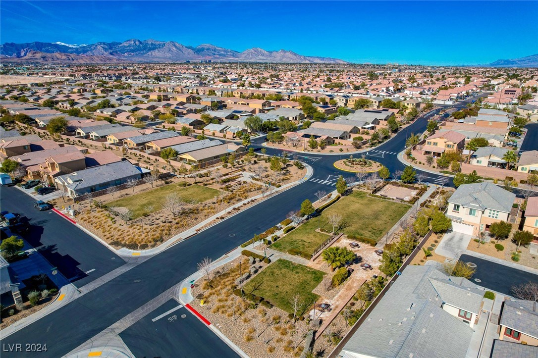 8333 Saddleback Ledge Avenue