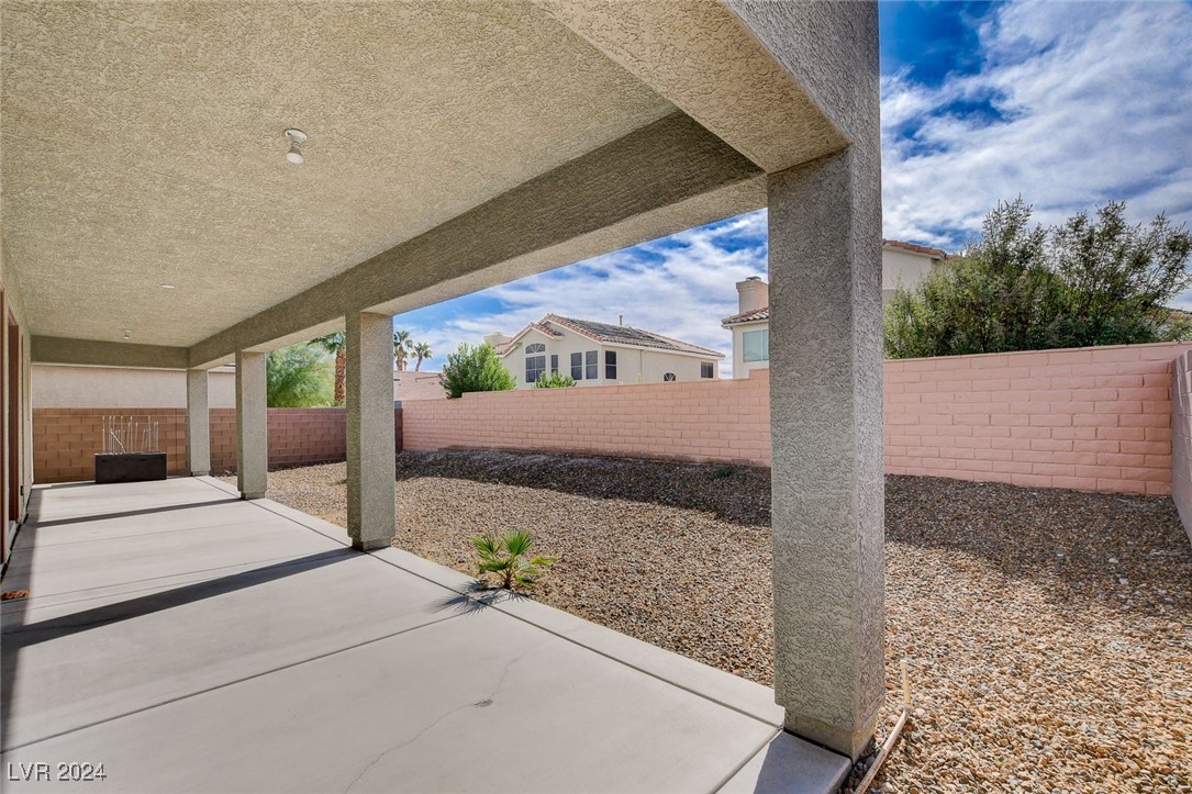 8333 Saddleback Ledge Avenue