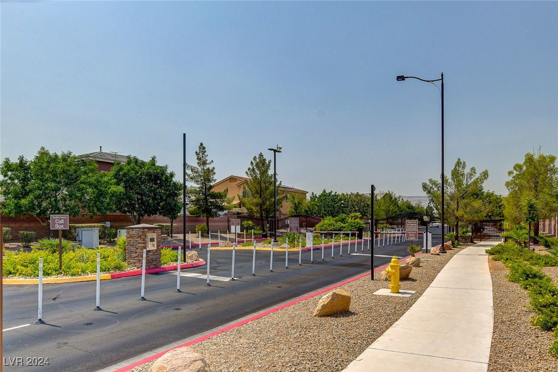 8333 Saddleback Ledge Avenue