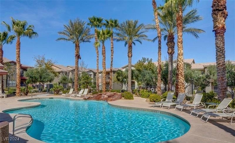 8000 West Badura Avenue 1077