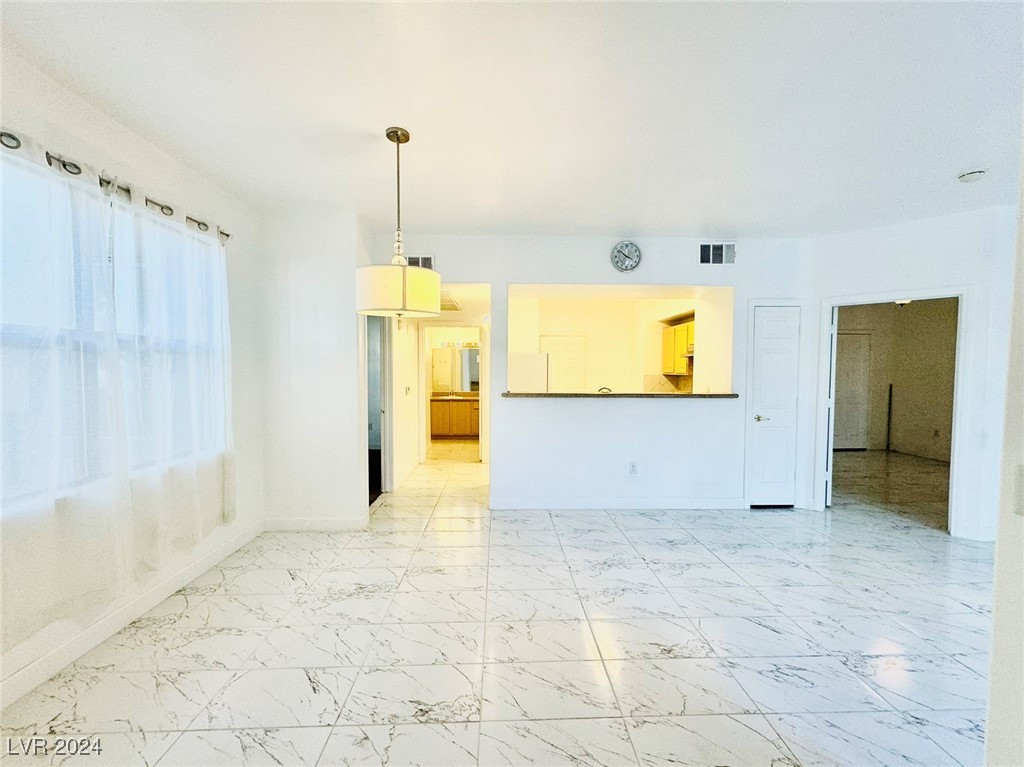 8000 West Badura Avenue 1077