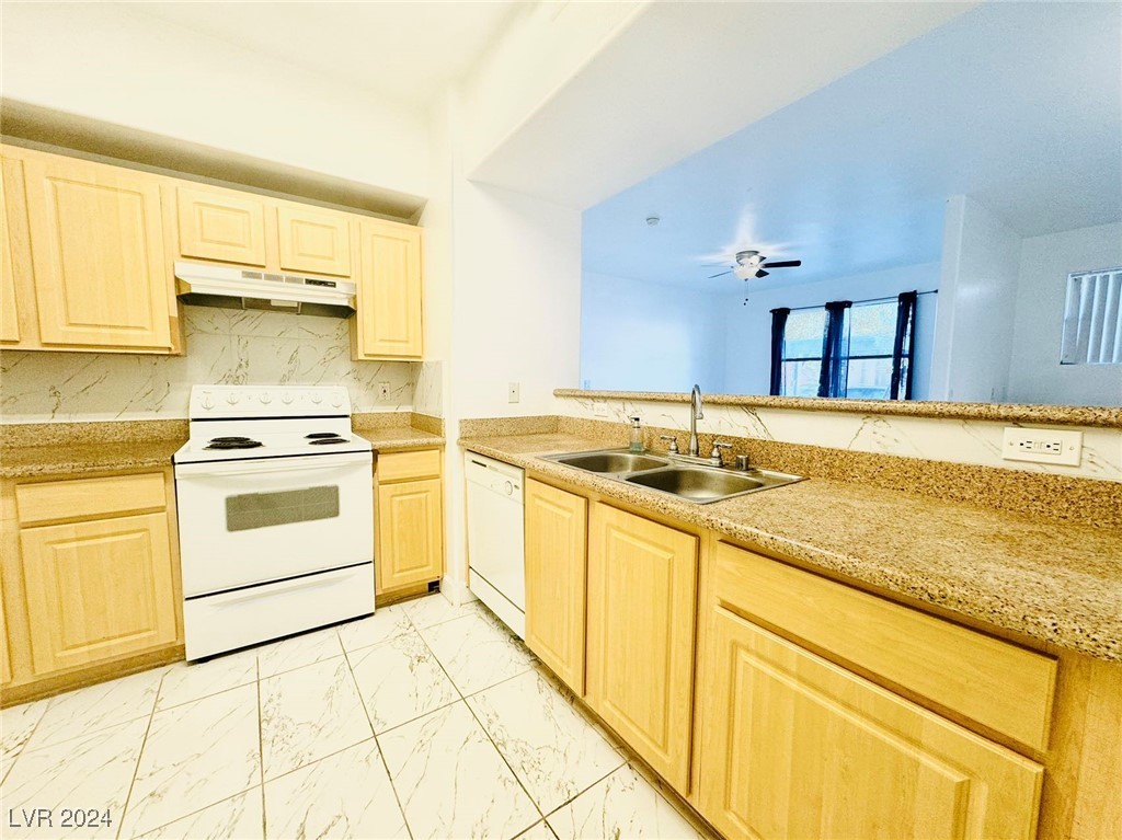 8000 West Badura Avenue 1077