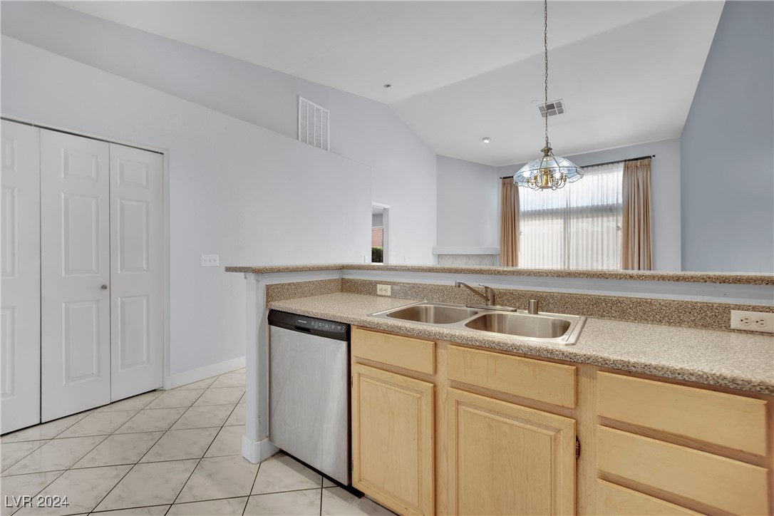 5125 Briar Meadow Way