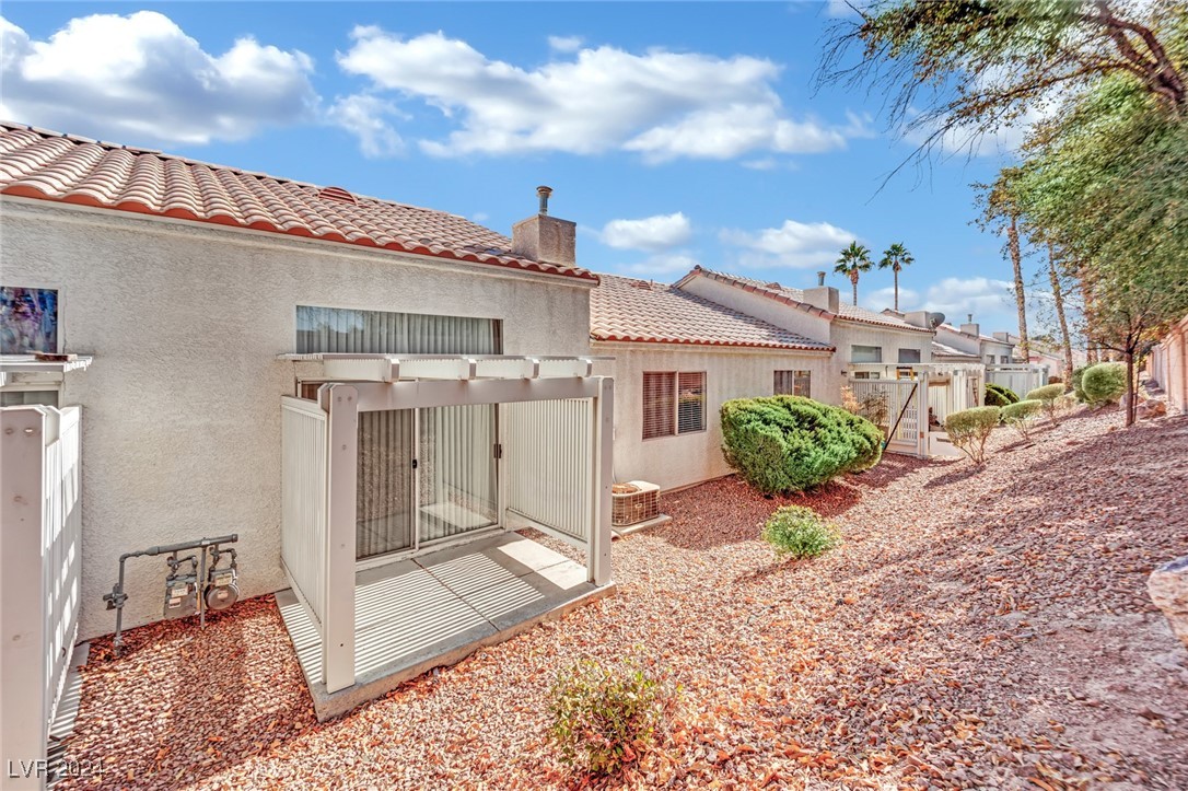 5125 Briar Meadow Way