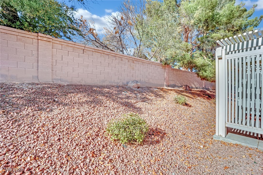 5125 Briar Meadow Way