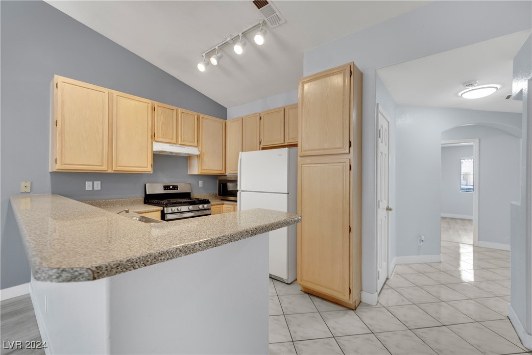 5125 Briar Meadow Way
