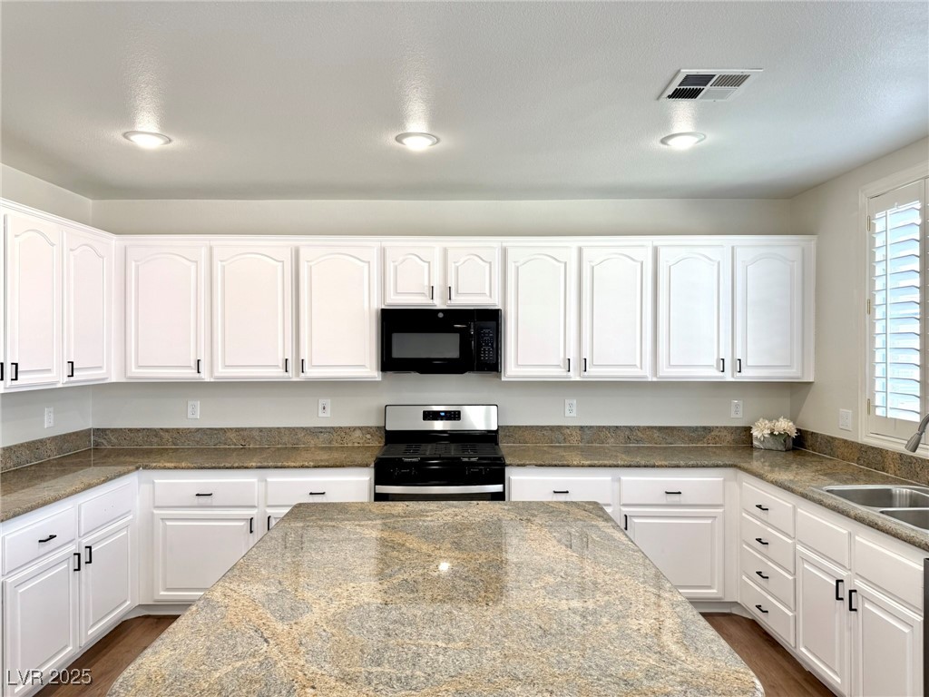 109 Lakewood Garden Drive