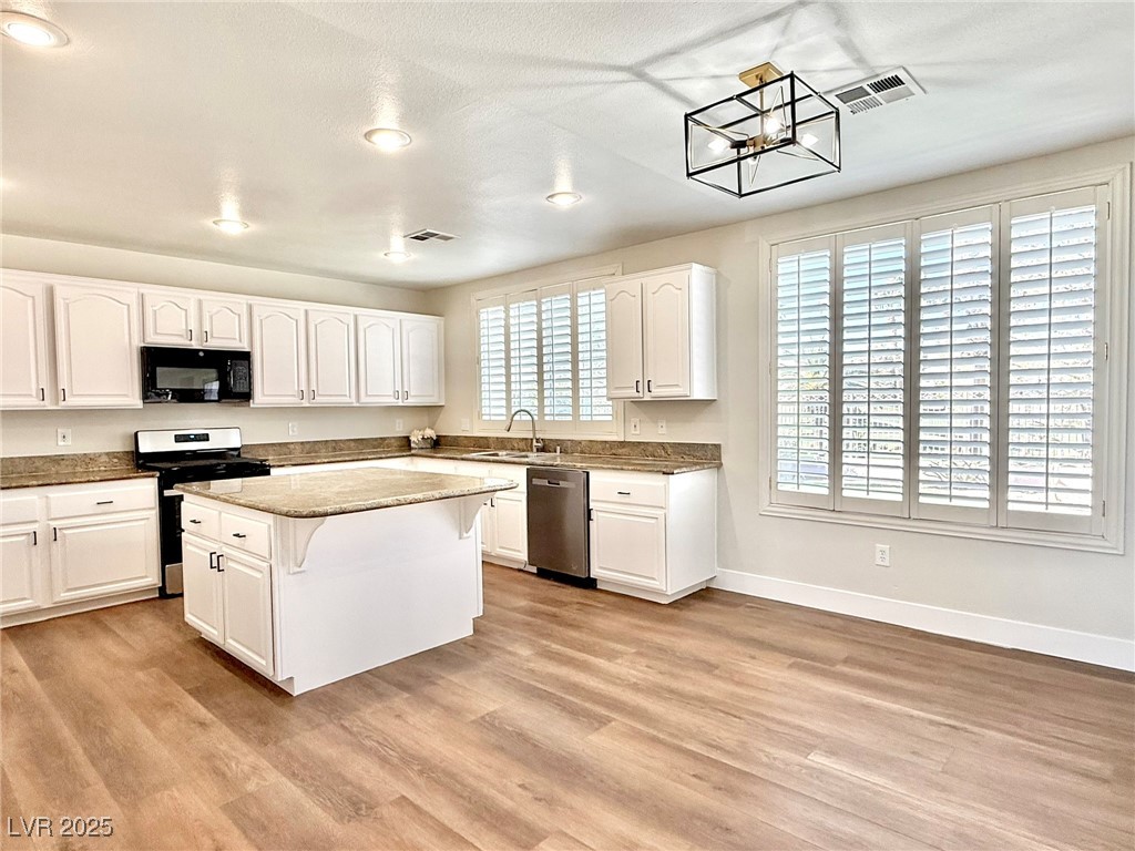 109 Lakewood Garden Drive