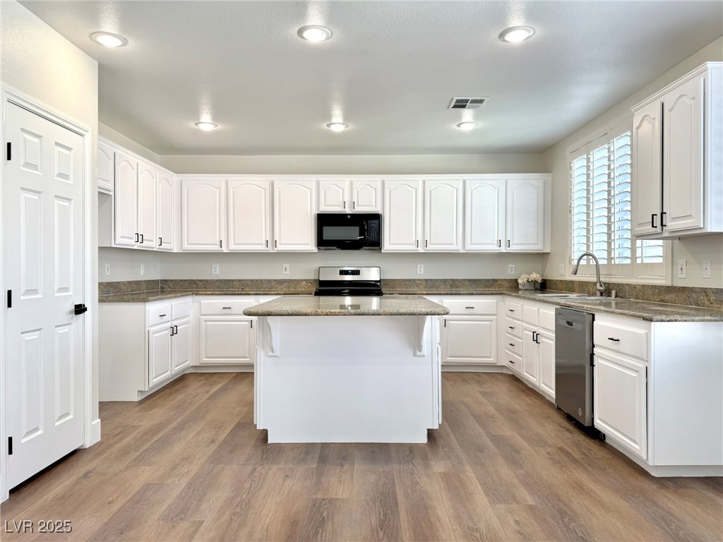 109 Lakewood Garden Drive