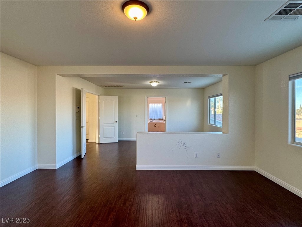 3028 Teal Beach Street