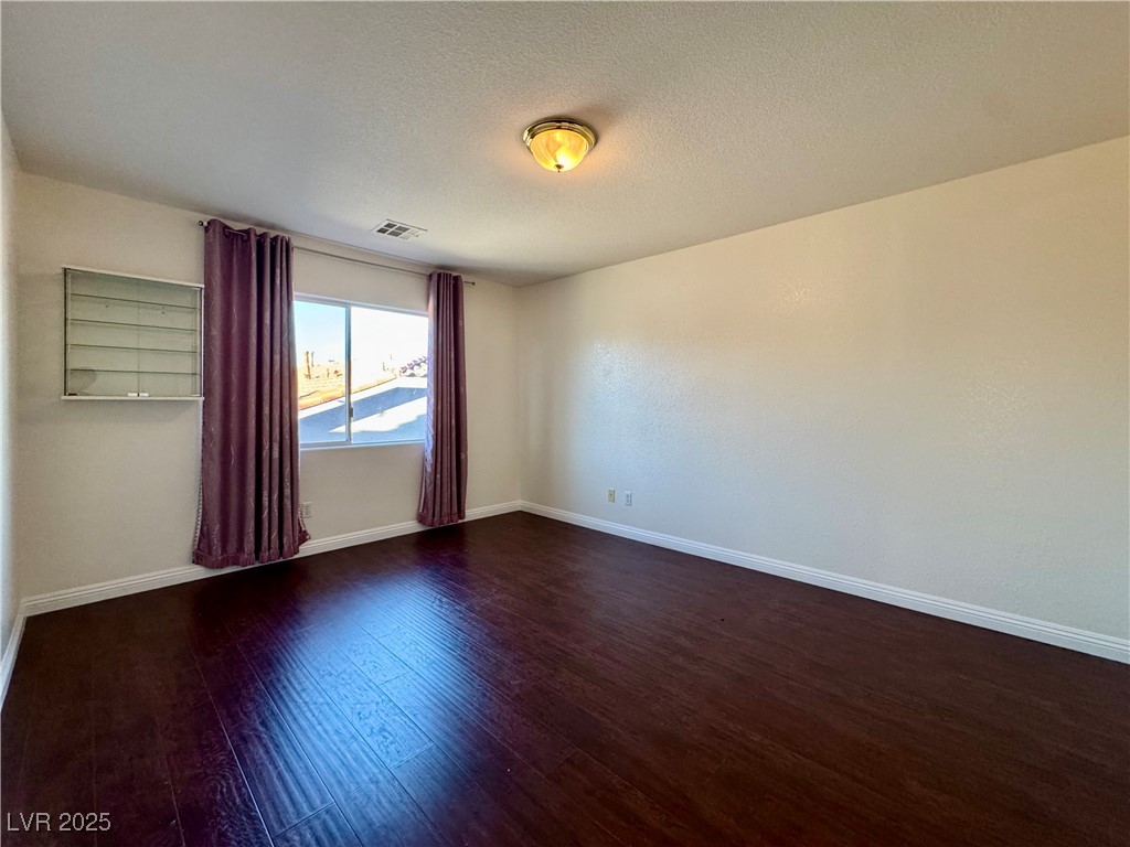 3028 Teal Beach Street