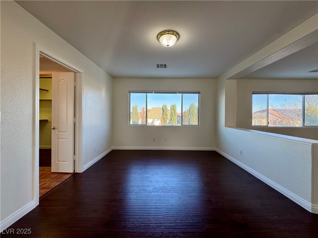 3028 Teal Beach Street