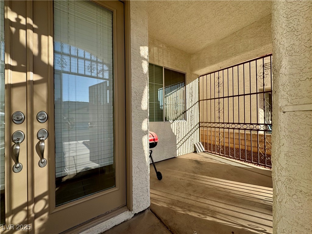 3028 Teal Beach Street