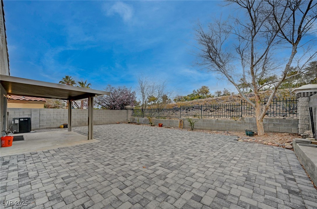 1404 Dragon Rock Drive