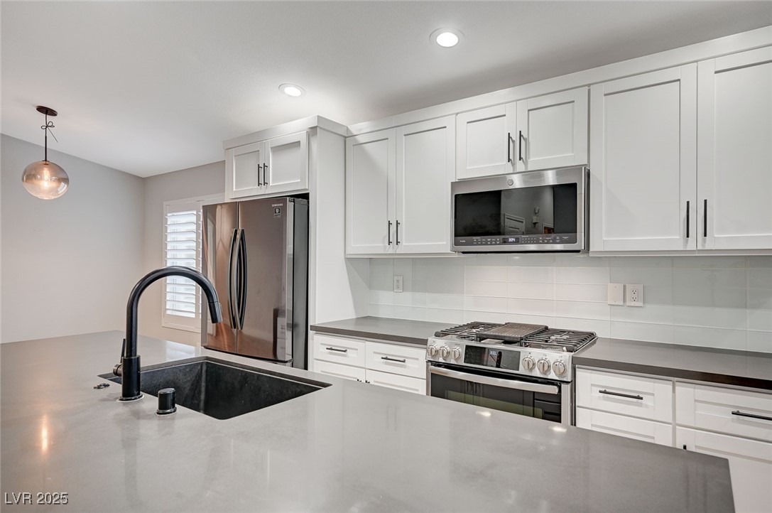 1404 Dragon Rock Drive