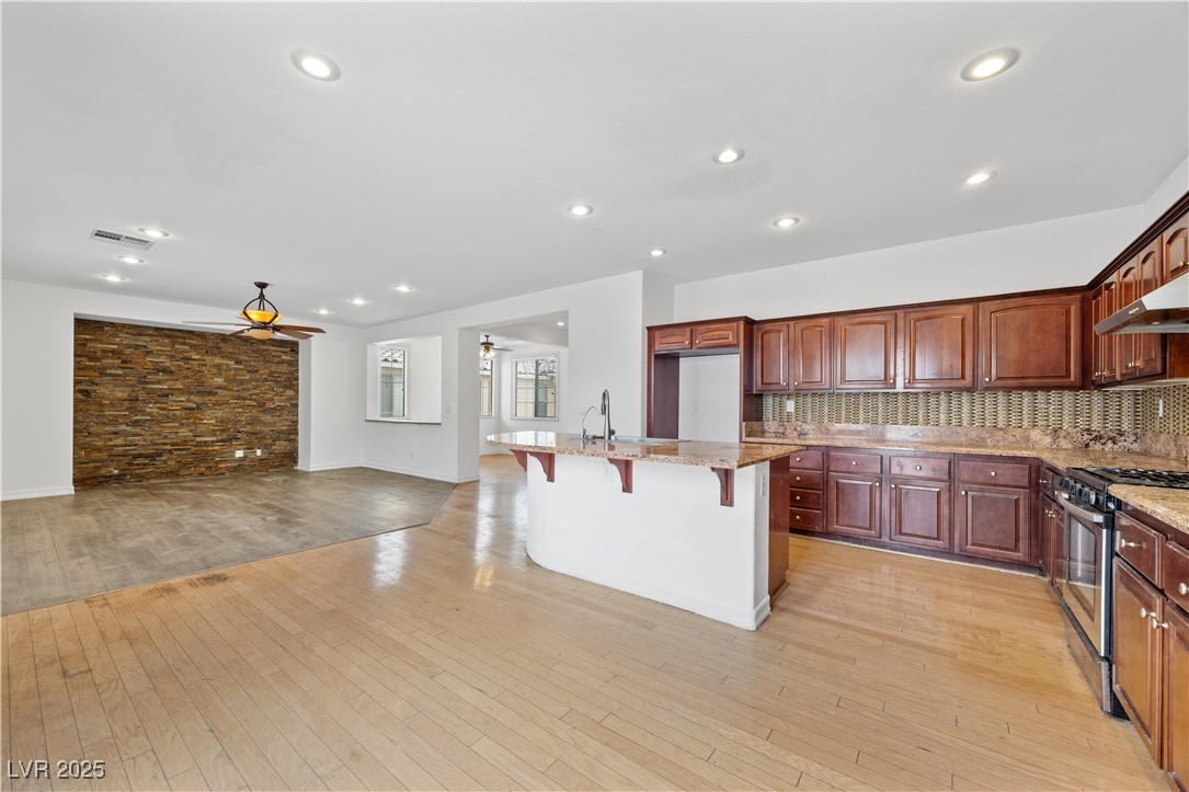 5526 Spruce Hill Court