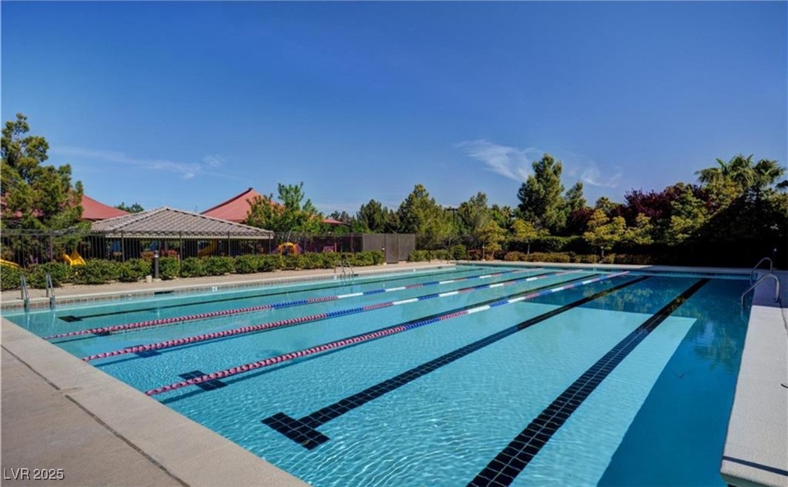 242 Botanic Gardens Drive