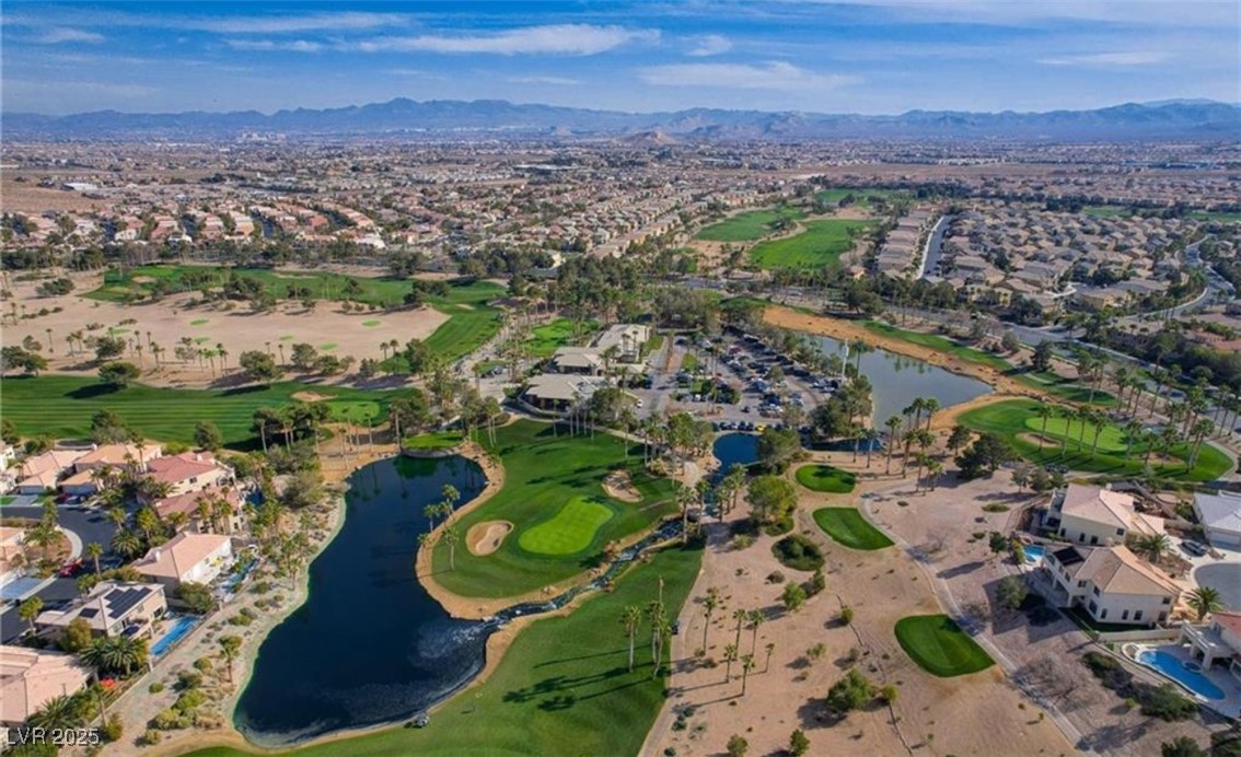 242 Botanic Gardens Drive